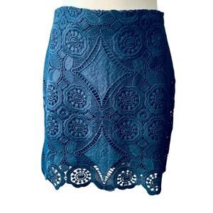 ABERCROMBIE & FITCH Navy Lace Mini Skirt Size 6